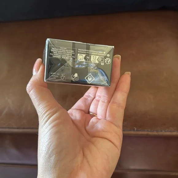 NIB Yves Saint Laurent Libre - never opened - Picture 4 of 4